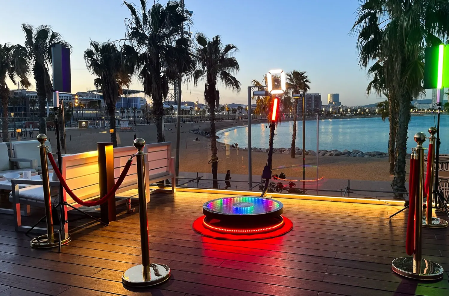 Terraza al atardecer · 360